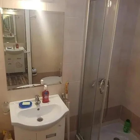 Aniko Apartman アパート *